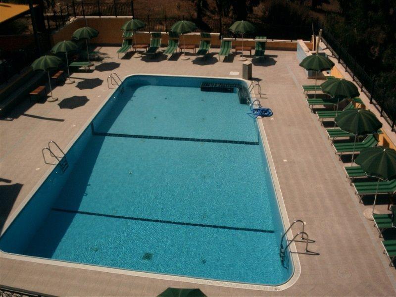 Complesso L'Oasi Hotel Aranova Luaran gambar