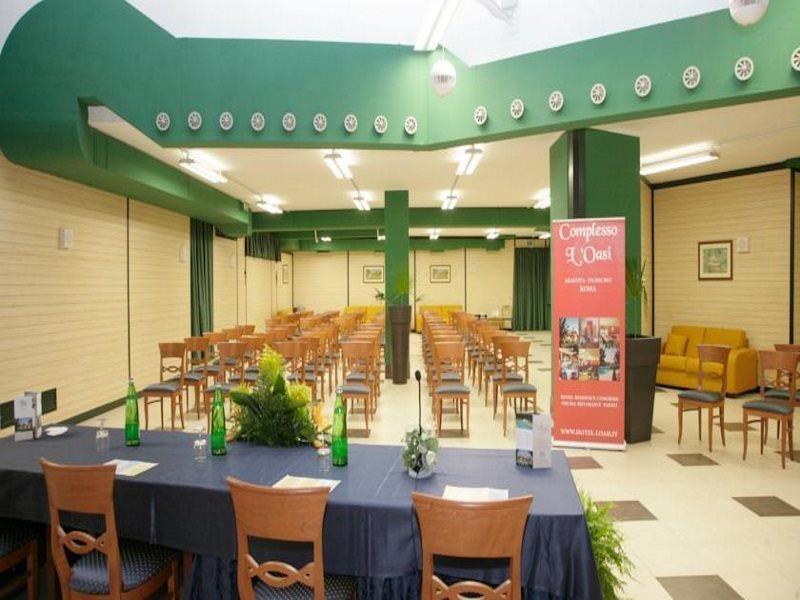 Complesso L'Oasi Hotel Aranova Luaran gambar