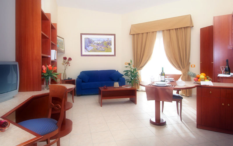 Complesso L'Oasi Hotel Aranova Luaran gambar